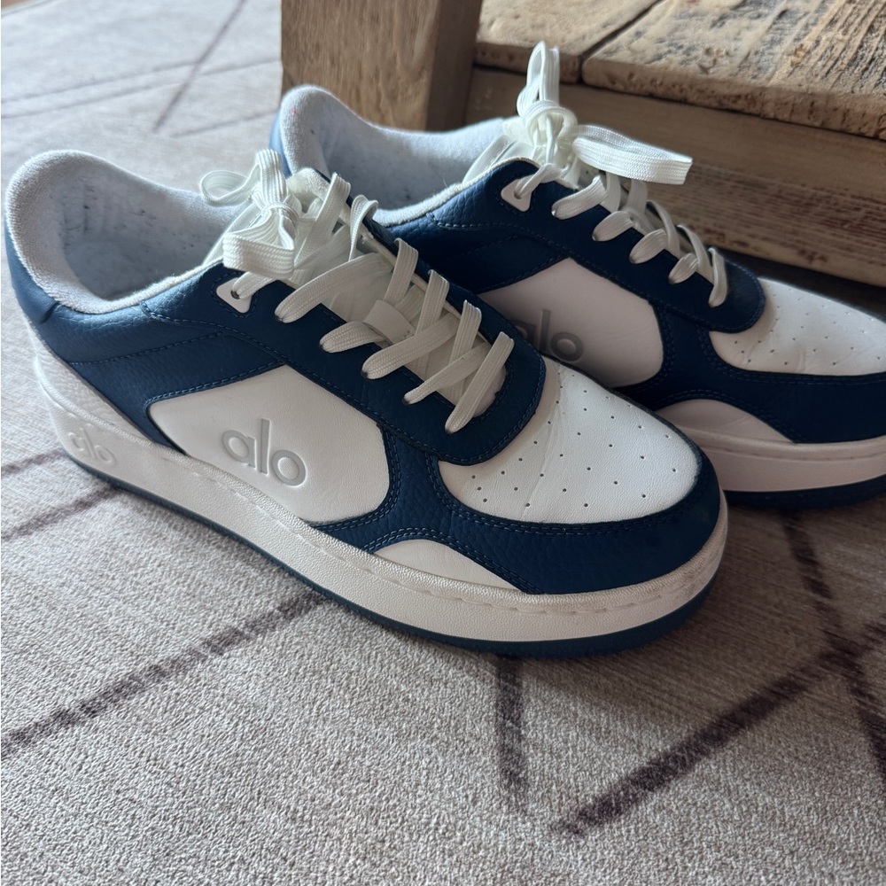 Alo Recovery Mode Sneaker